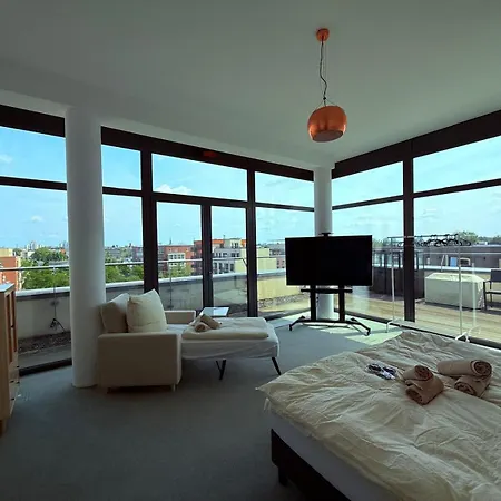 Daire Stralau360 - Exclusive Penthouse With Sauna & Panoramic Rooftop Berlin