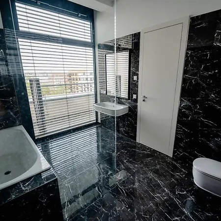 Stralau360 - Exclusive Penthouse With Sauna & Panoramic Rooftop דירה ברלין