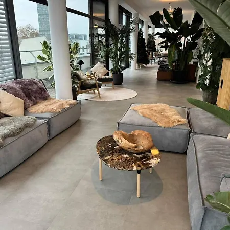 Stralau360 - Exclusive Penthouse With Sauna & Panoramic Rooftop דירה ברלין