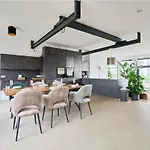 Stralau360 - Exclusive Penthouse With Sauna & Panoramic Rooftop דירה