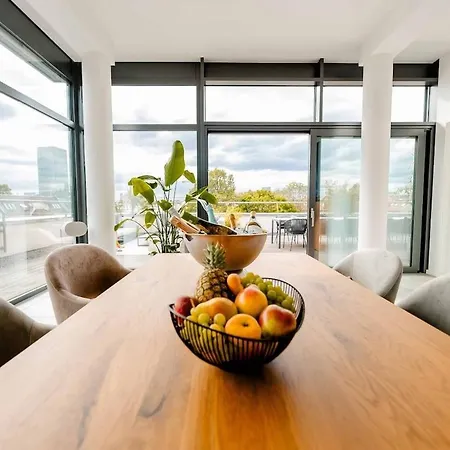 Stralau360 - Exclusive Penthouse With Sauna & Panoramic Rooftop Appartement